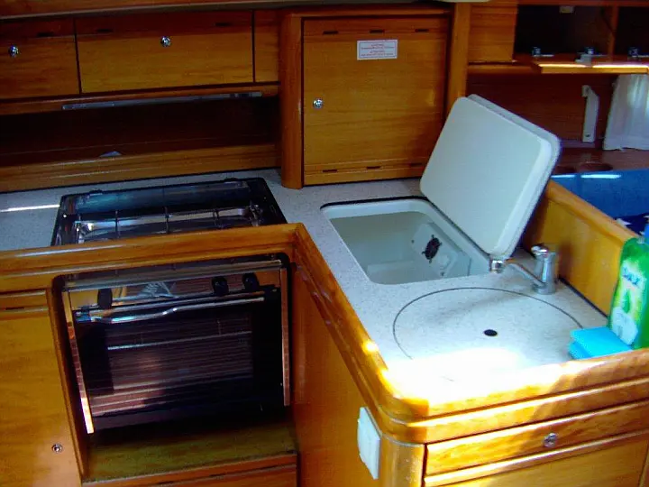 Bavaria 33 Cruiser - 