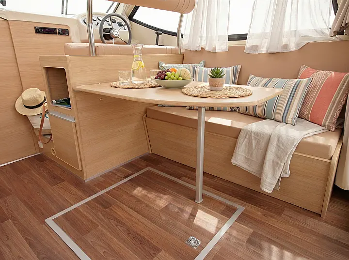 Nicols Sedan Primo - 