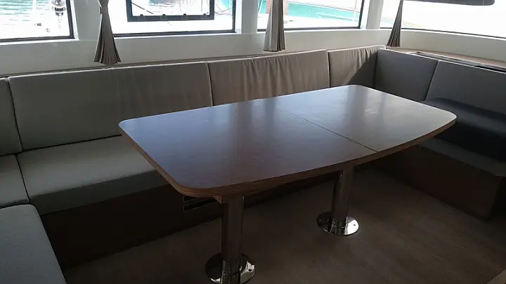 Cocktail 15-24m - Cabin Cruise Seychelles - Salon