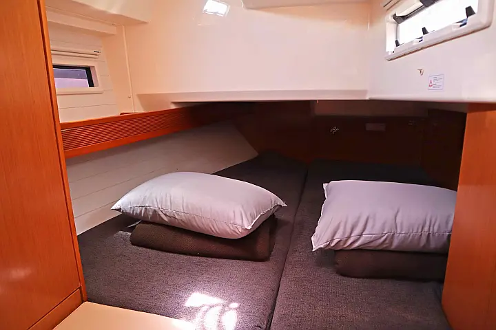 Bavaria Cruiser 40 (3 cab.) - 