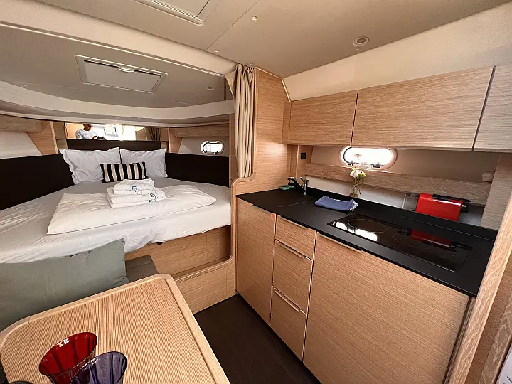 Bavaria S33 HT - 