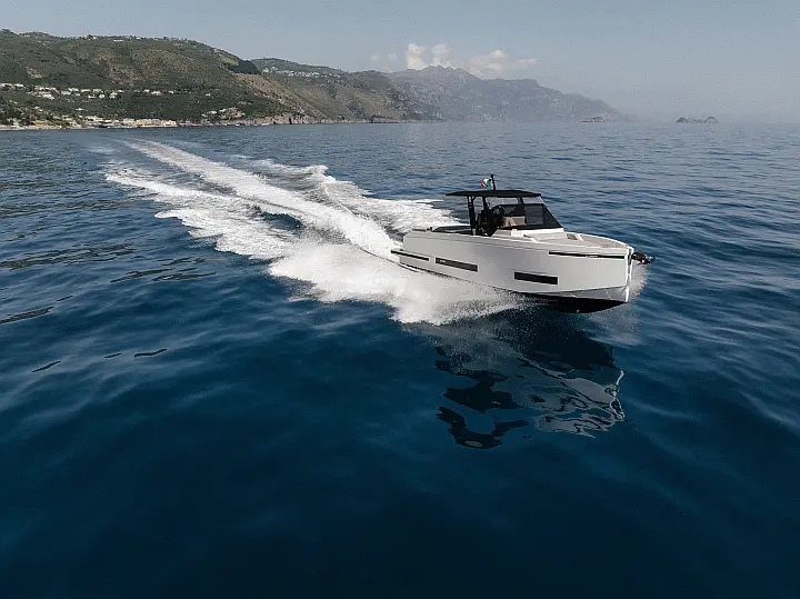 De Antonio D32 Open - 