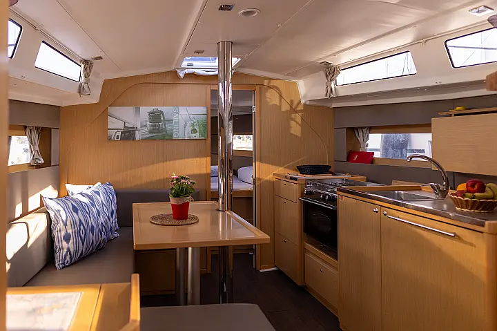 Oceanis 38 - 