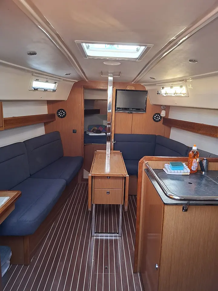Bavaria Cruiser 32 - 