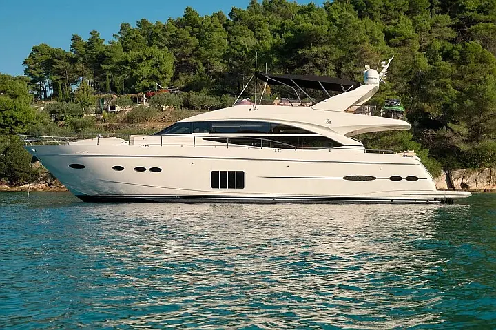 Princess 72 - 