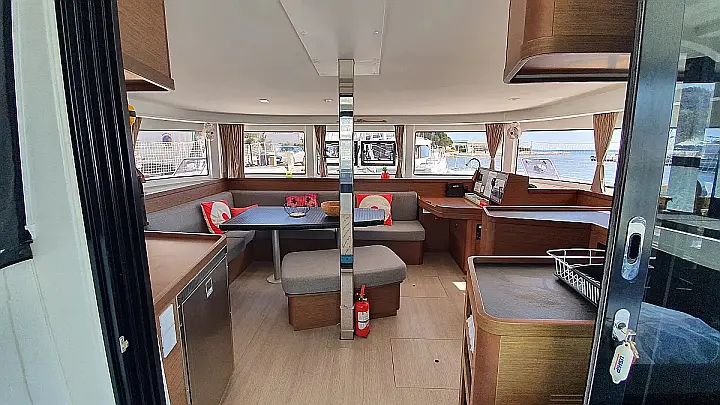 Lagoon 42 - 