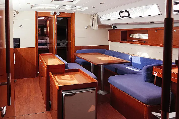 Oceanis 50 Family - Interior - saloon (photo taken 2019)