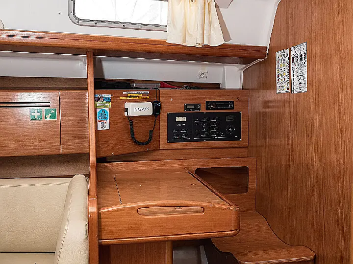 Beneteau Cyclades 50.5 - Interior (photo taken 2019)