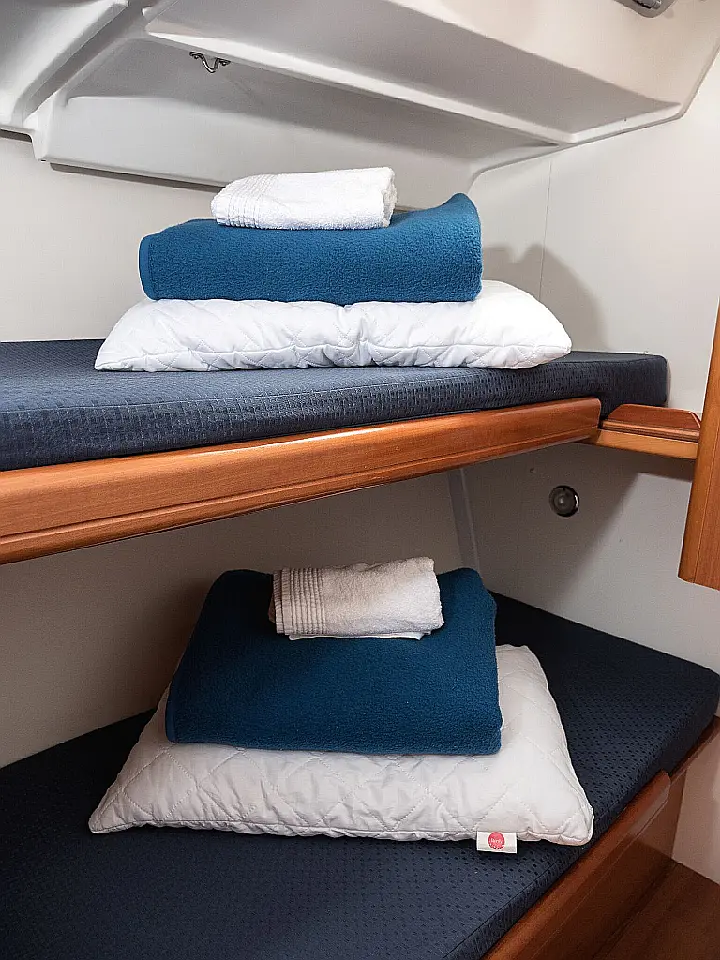 Beneteau Cyclades 50.5 - Interior - cabin (photo taken 2019)