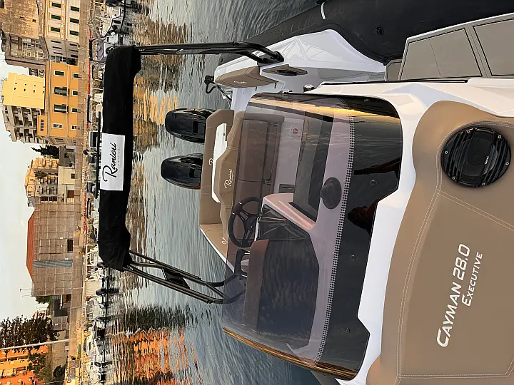 Ranieri Cayman 28.0 Executive - 