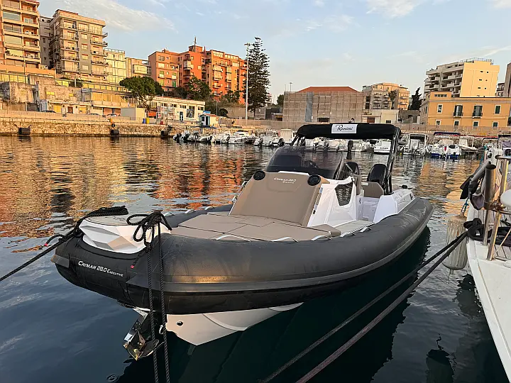 Ranieri Cayman 28.0 Executive - 