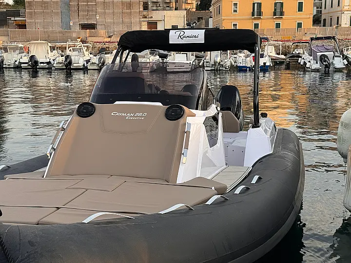 Ranieri Cayman 28.0 Executive - 