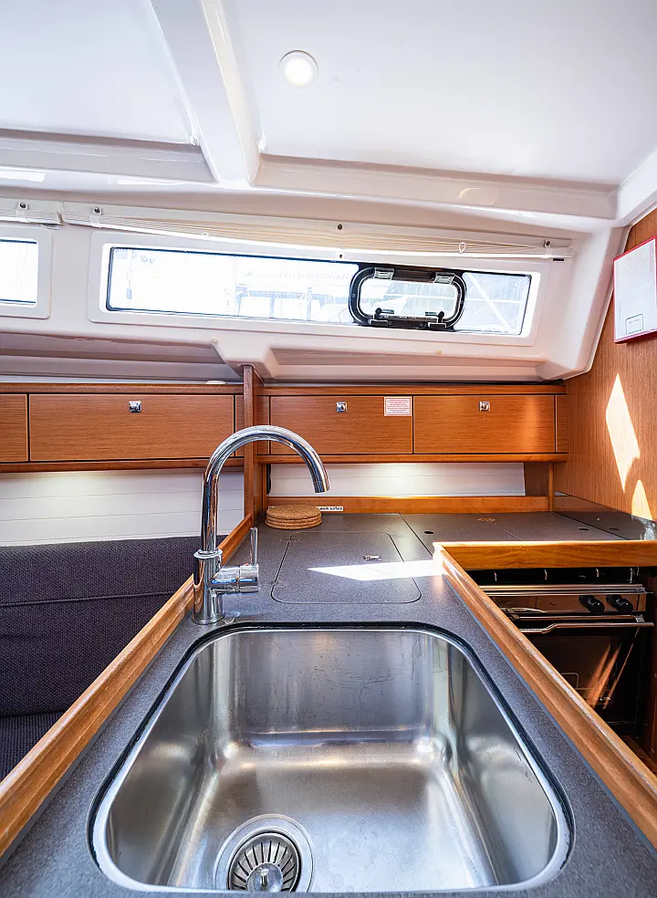 Bavaria 33 Cruiser - 