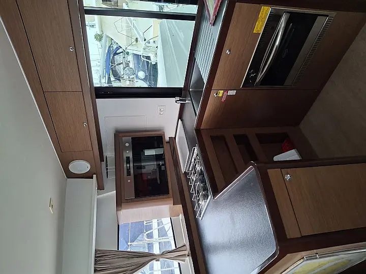 Lagoon 42 - 