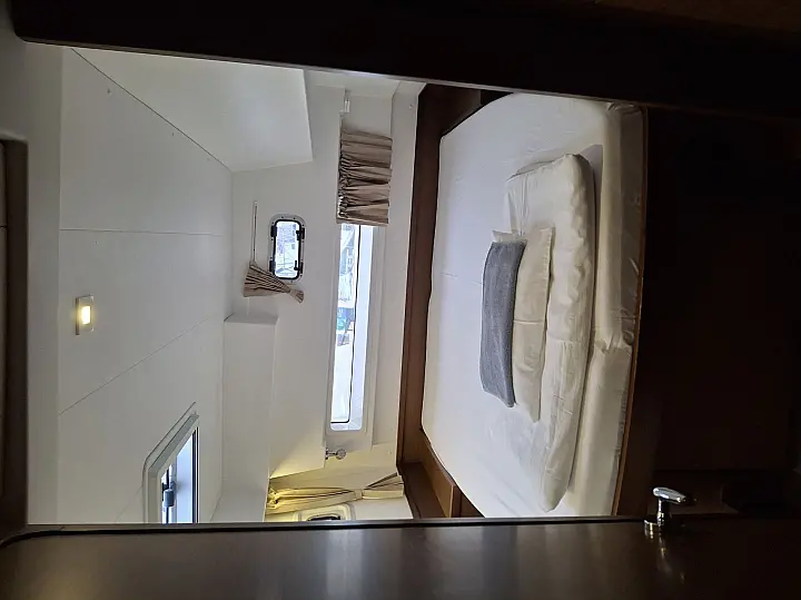Lagoon 42 - 