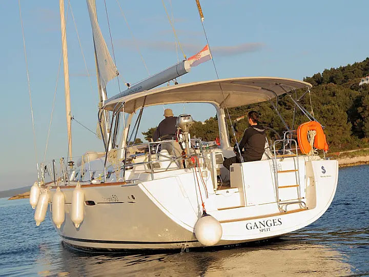 Oceanis 50 Family - Exterior (photo taken 2019)