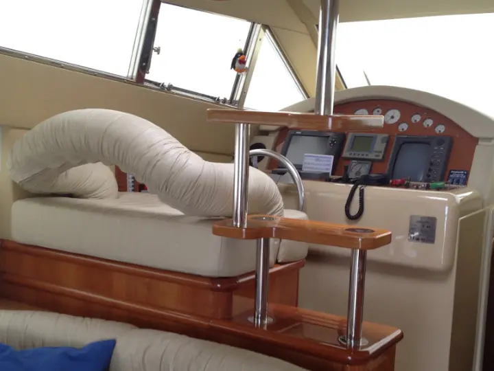Ferretti 460 - interior